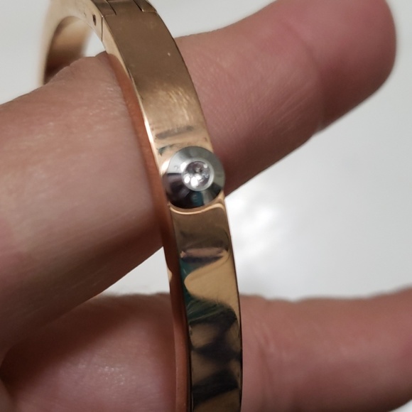 HENRY BENDEL BRACELET - Picture 6 of 6